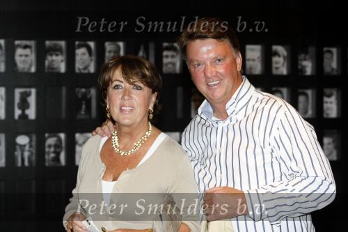 Amsterdam 13 juni 2009
De Toppers in concert in de arena met Rene Froger Gordon en Jeroen v d Boom. Louis en Truus v Gaal
Peter Smulders bv