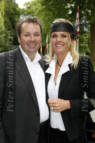 Breukelen 17 juni 2009
Haringparty op Neijenrode. Marc en janneke Brouwers met Cor v Zadelhoff
Peter Smulders bv