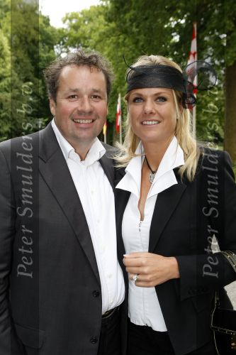 Breukelen 17 juni 2009
Haringparty op Neijenrode. Marc en janneke Brouwers met Cor v Zadelhoff
Peter Smulders bv