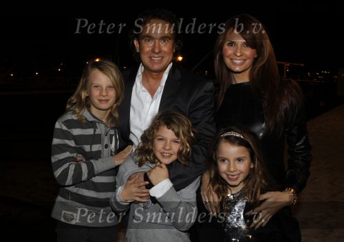 Amsterdam 14 januari 2010
Marc en Leontine Borsato bij voorstelling mama mia in carre met hun kinderen Jada Senna en Luca.
Peter Smulders bv