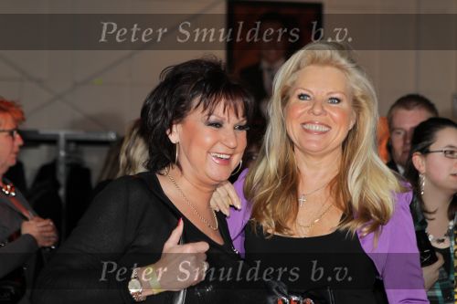 Hilversum, 3 Maart 2010 Uitreiking Gouden Harpen in Studio 22
Marga Scheide met Jose Hoebee
Foto Peter Smulders BV