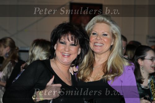 Hilversum, 3 Maart 2010 Uitreiking Gouden Harpen in Studio 22
Marga Scheide met Jose Hoebee
Foto Peter Smulders BV