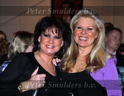 Hilversum, 3 Maart 2010 Uitreiking Gouden Harpen in Studio 22
Marga Scheide met Jose Hoebee
Foto Peter Smulders BV