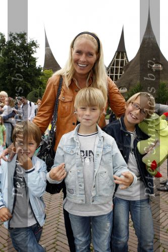 Kaatsheuvel 2 augustus 2009
Premiere show in de efteling. Mariska Bauer met Jan Christiaan en Frans jr
Peter Smulders bv