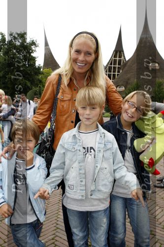 Kaatsheuvel 2 augustus 2009
Premiere show in de efteling. Mariska Bauer met Jan Christiaan en Frans jr
Peter Smulders bv