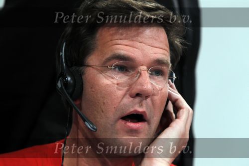 Hilversum 21 januari 2010
Rtl SBS en de NOS hebben samen een tv programma en aktie in elkaar gedraaid om zoveel mogelijk geld op te halen voor giro 55 ten bate van Haiti. Mark Rutte
Peter Smulders bv