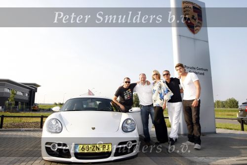 Heteren 29 juni 2009
Opening winkel bij porsche centrum Geldrland met div bn ers waaronder
Koert Jan de Bruijn Anouk Smulders Tom Sebastian  en Jeroen v Koningsbrugge.
Eigenaar van Porsche centrum is Mark Wegh.
Peter Smulders bv
