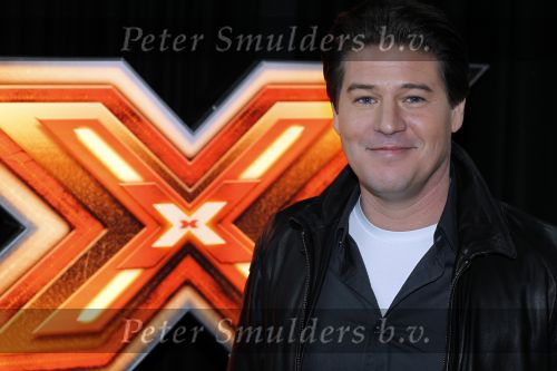 Amsterdam 2 februari 2010
Perspresentatie X factor in hotel arena . Aanwezig waren Wendy v Dijk zwanger Martijn Krabbe Gorodon Eric v Tijn Angela Groothuizen en Stacey Rookhuizen.
Peter Smulders bv