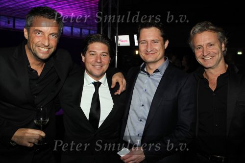 Hilversum 25 januari 2010
Uitreiking gouden beelden bij beeld en geluid. Matthias Scholten Bert habets Erland Galjaard en Martijn Krabbe
Peter Smulders bv