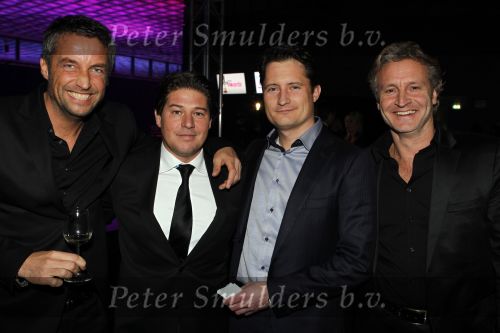 Hilversum 25 januari 2010
Uitreiking gouden beelden bij beeld en geluid. Matthias Scholten Bert habets Erland Galjaard en Martijn Krabbe
Peter Smulders bv