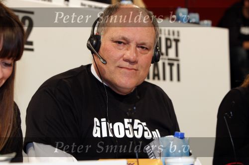 Hilversum 21 januari 2010
Rtl SBS en de NOS hebben samen een tv programma en aktie in elkaar gedraaid om zoveel mogelijk geld op te halen voor giro 55 ten bate van Haiti. Martin Jol
Peter Smulders bv