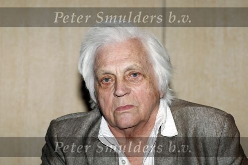 Amsterdam 1 juli 2009
Robert Schoemacher en zijn vader Matthijs tijdens persconferentie in het hilton hotel waar ze bekendmaken dat de familie Malenstein van de Bergmann kliniek 
hun kliniek overgenomen heeft.  Wel blijven ze werken voor hen.
Peter Smulders bv