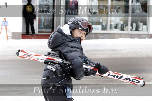Zurs 22 februari 2010
Estelle Guliit opp vakantie met haar kinderen Joelle en Maxim.
Peter Smulders bv