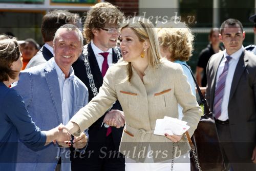 Den Haag 2 juni 2009
Prinses Maxima en Johan Cruijff openen cruijff voetbalveld in Den Haag.
Peter Smulders bv