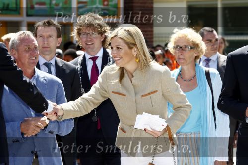 Den Haag 2 juni 2009
Prinses Maxima en Johan Cruijff openen cruijff voetbalveld in Den Haag.
Peter Smulders bv