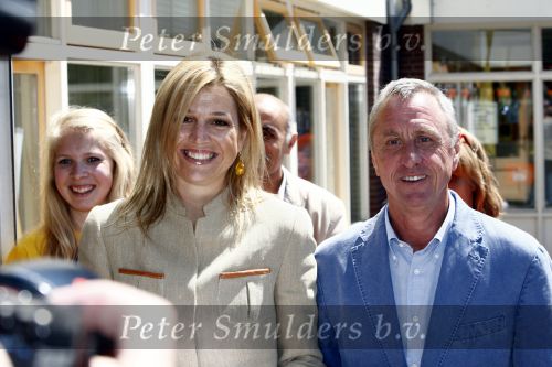Den Haag 2 juni 2009
Prinses Maxima en Johan Cruijff openen cruijff voetbalveld in Den Haag.
Peter Smulders bv