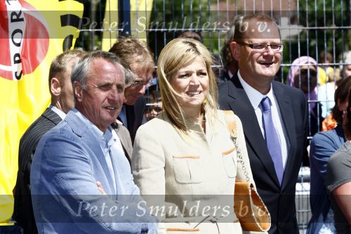 Den Haag 2 juni 2009
Prinses Maxima en Johan Cruijff openen cruijff voetbalveld in Den Haag.
Peter Smulders bv
