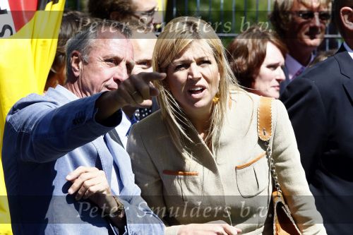 Den Haag 2 juni 2009
Prinses Maxima en Johan Cruijff openen cruijff voetbalveld in Den Haag.
Peter Smulders bv