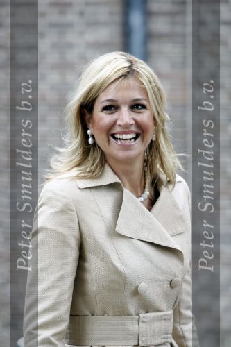 Apeldoorn 6 juni 2009
De koninklijke familie bezoekt paleis het Loo een maand na de aanslag. Prinses Maxima en Prins Willem Alexander
Peter Smulders bv