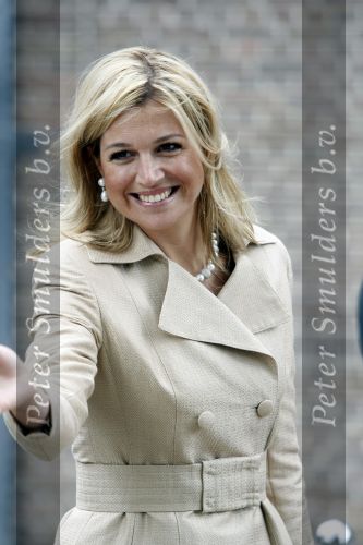 Apeldoorn 6 juni 2009
De koninklijke familie bezoekt paleis het Loo een maand na de aanslag. Prinses Maxima en Prins Willem Alexander
Peter Smulders bv