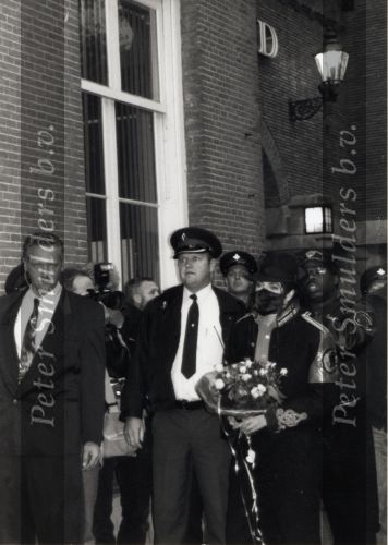 Amsterdam, Oktober 1996
Michael Jackson voor het Grand Hotel
Foto Miriam Lezer