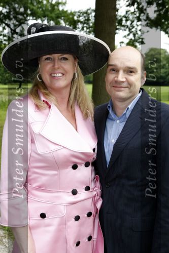 Breukelen 17 juni 2009
Haringparty op Neijenrode. Monique Collignon met man
Peter Smulders bv