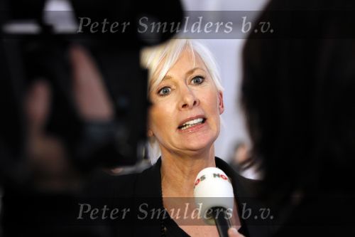 Naarden Vesting 11 maart 2010
Jan des Bouvrie geeft bij het arsenaal een persconferentie inzake zijn arrestatie door de politie. Monique des Bouvrie
Peter Smulders bv