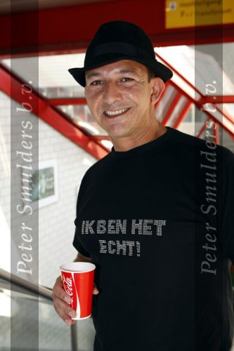 Amsterdam 13 juni 2009
De Toppers in concert in de arena met Rene Froger Gordon en Jeroen v d Boom. Najib Amhali met t shirt en hoedje
Peter Smulders bv