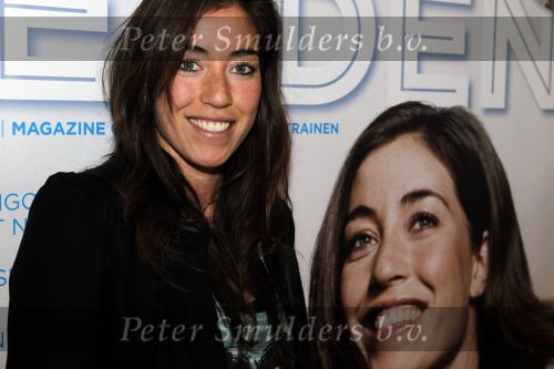 Amsterdam 10 maart 2010
Presentatie blad helden Frits en barbara barend bij gassan diamonds . Naomi v As
Peter Smulders bv