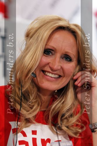 Hilversum 21 januari 2010
Rtl SBS en de NOS hebben samen een tv programma en aktie in elkaar gedraaid om zoveel mogelijk geld op te halen voor giro 55 ten bate van Haiti. Natasja Froger
Peter Smulders bv