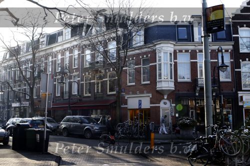 Amsterdam 18 januari 2010
Nicolette v Dam en haar vader met spullen voor Nicolette haar nieuwe huis boven de traitteur van haar vader.
Peter