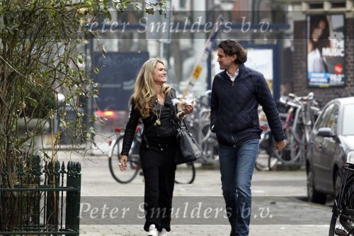 Amsterdam 16 januari 2010
Nikkie Plessen zwanger met haar vriend Ruben.
Peter Smulders bv