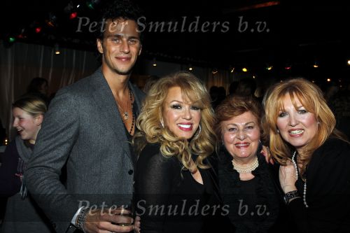 Hilversum 29 januari 2010
Finale Popstars in studio 22. Wesley Klein wordt uiteindelijk de winnaar.
Nance Coolen en Gerard Joling presenteren de show. Henkjan Smits Patricia Paay en Maurice Wijnen zijn de jury.
Peter Smulders bv