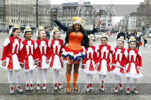 Amsterdam 23 januari 2010
Patty Brard neemt op de dam een videoclip op voor har nieuwste carnavalssingel.
Peter Smulders bv