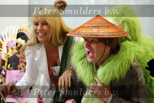 Schiphol 19 juni 2009
Opnames Gooische vrouwen op schiphol met Linda de Mol en Peter Paul Muller.
Peter Smulders bv