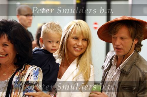 Schiphol 19 juni 2009
Opnames Gooische vrouwen op schiphol met Linda de Mol en Peter Paul Muller.
Peter Smulders bv