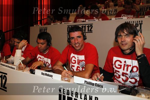 Hilversum 21 januari 2010
Rtl SBS en de NOS hebben samen een tv programma en aktie in elkaar gedraaid om zoveel mogelijk geld op te halen voor giro 55 ten bate van Haiti. Philip Cocu en Roy makaay
Peter Smulders bv