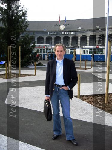 Oogspecialist Dr. Piet Meurs uit Eindhoven