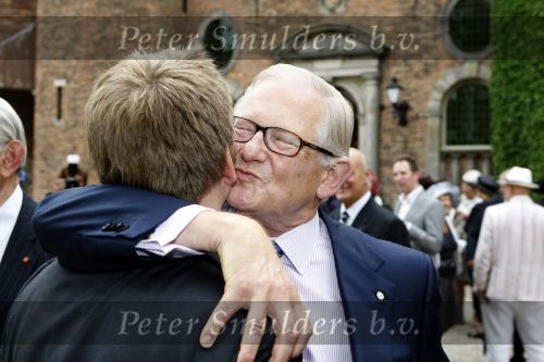 Breukelen 17 juni 2009
Haringparty op Neijenrode. Pieter v Vollenhoven met Prins Pieter Christiaan
Peter Smulders bv