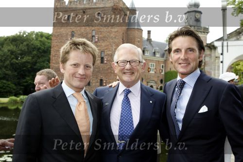 Breukelen 17 juni 2009
Haringparty op Neijenrode. Pieter v Vollenhoven met prins Maurits enPrins Prins Pieter Christiaan
Peter Smulders bv