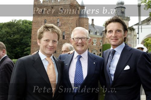 Breukelen 17 juni 2009
Haringparty op Neijenrode. Pieter v Vollenhoven met prins Maurits enPrins Prins Pieter Christiaan
Peter Smulders bv