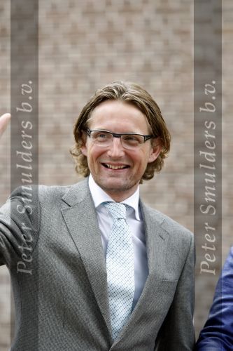 Apeldoorn 6 juni 2009
De koninklijke familie bezoekt paleis het Loo een maand na de aanslag. Prins Floris Prinses Annette en Prins Bernhard jr
Peter Smulders bv