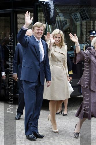 Apeldoorn 6 juni 2009
De koninklijke familie bezoekt paleis het Loo een maand na de aanslag. Prinses Maxima en Prins Willem Alexander
Peter Smulders bv