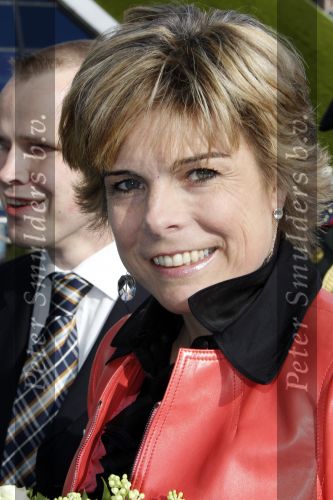 Den Haag 25 februari 2010
Prinses laurentien ontvangt het eerste sesamstraat boek in Madurodam.
Lisa Wade presenteert het programma.
Peter Smulders bv