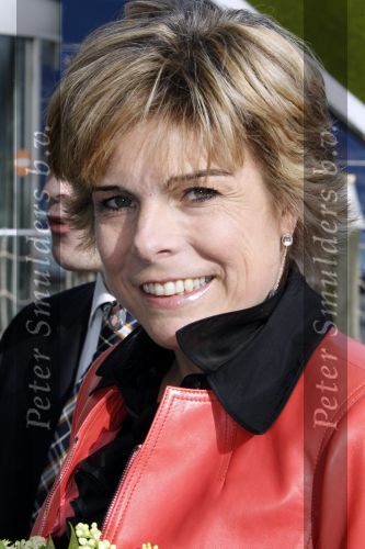 Den Haag 25 februari 2010
Prinses laurentien ontvangt het eerste sesamstraat boek in Madurodam.
Lisa Wade presenteert het programma.
Peter Smulders bv