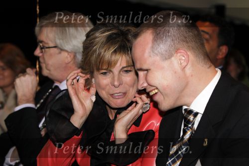 Den Haag 25 februari 2010
Prinses laurentien ontvangt het eerste sesamstraat boek in Madurodam.
Lisa Wade presenteert het programma.
Peter Smulders bv