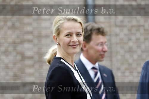 Apeldoorn 6 juni 2009
De koninklijke familie bezoekt paleis het Loo een maand na de aanslag. Prinses mabel
Peter Smulders bv