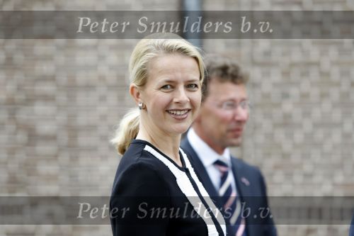Apeldoorn 6 juni 2009
De koninklijke familie bezoekt paleis het Loo een maand na de aanslag. Prinses mabel
Peter Smulders bv