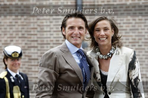 Apeldoorn 6 juni 2009
De koninklijke familie bezoekt paleis het Loo een maand na de aanslag. Prinses Marilene en Prins Maurits
Peter Smulders bv