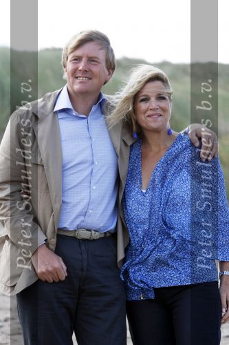 Wassenaar 20 juli 2009
Fotouurtje met Prins Willem Alexander, Prinses Maxima, Prinses Amalia, Prinses Alexia en Prinses Ariane op het strand van Wassenaar